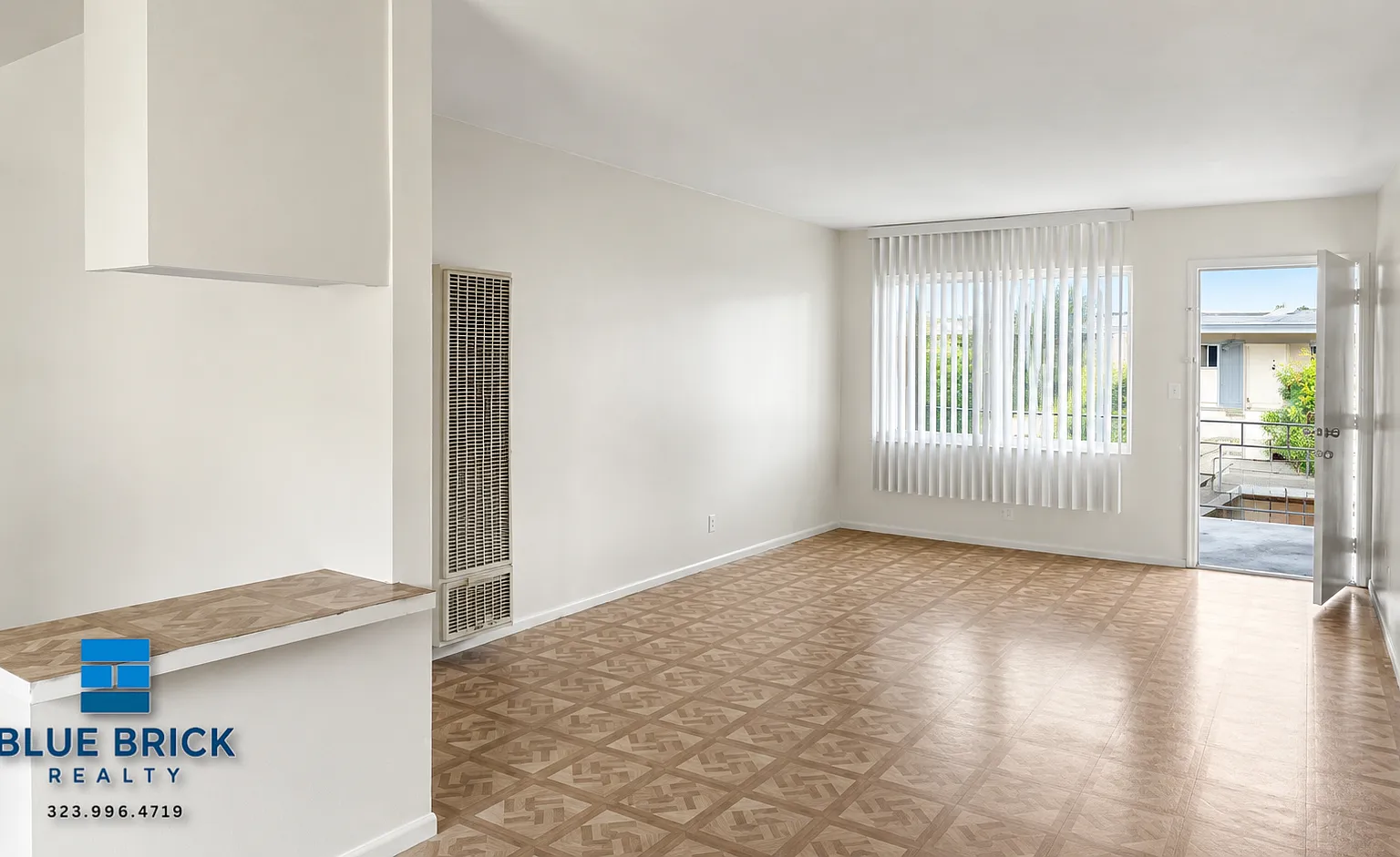 Bright 1-Bedroom with Parking & A/C Near NoHo — Photo 1