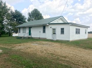 1549 County Road 600 N, Fairfield, IL 62837