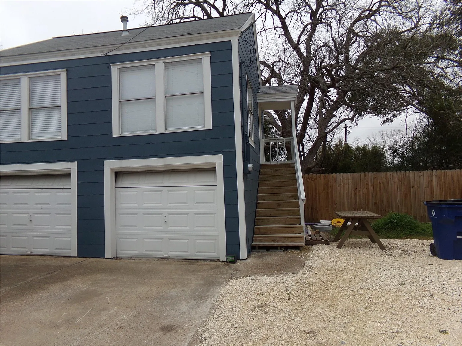 1 bed, 1.0 bath, 484 sqft, $700 — Photo 1