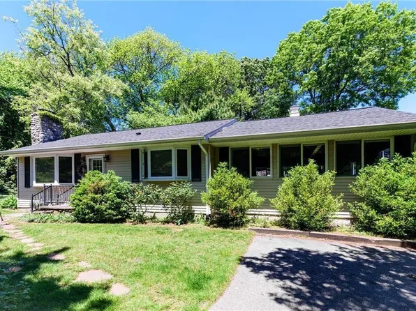 26 Fort Ninigret Rd, Charlestown, RI 02813