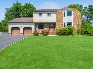 14 Marshall Rd, Hillsborough, NJ 08844