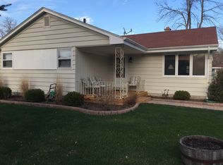8672 N 52nd St, Brown Deer, WI 53223