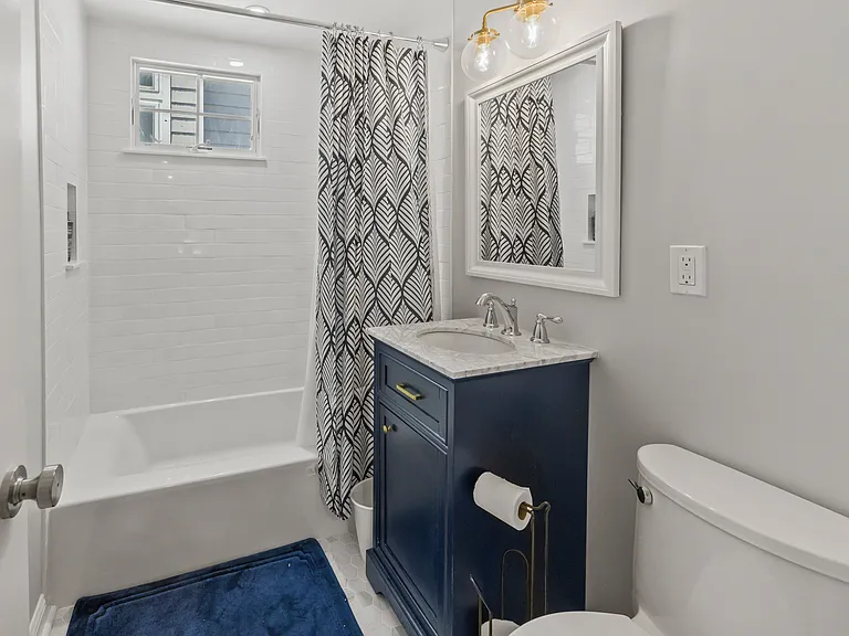 8805 Monmouth Ave — Photo 32