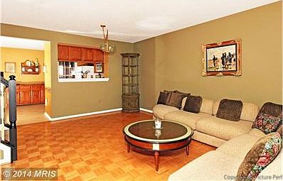 Living Room w. Dining Area