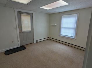 122 Brunswick Ave APT 4, Gardiner, ME 04345
