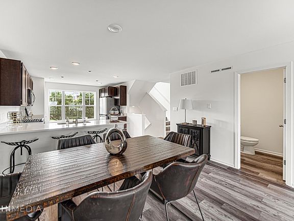 4th image of 10709 Violette Way St