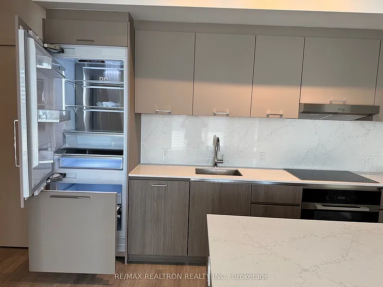 8188 Yonge St #631 — Photo 10