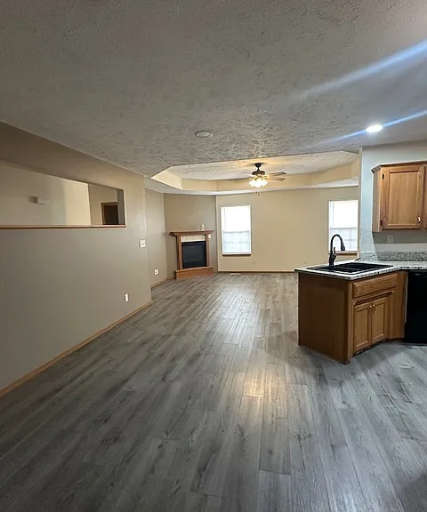 817 Pinhook Dr — Photo 8