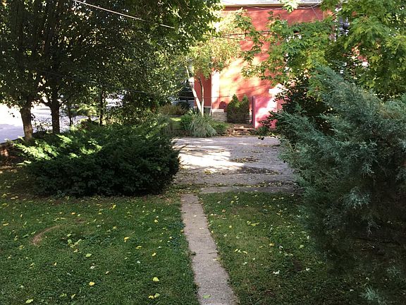 3rd image of 72-74 Governors Pl