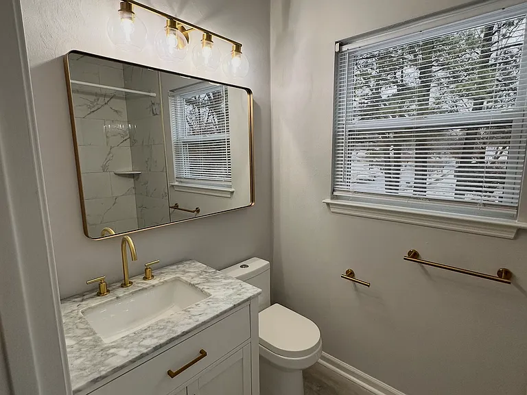 501 Thornloe Ln #A — Photo 16