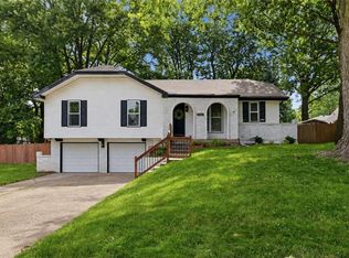 6015 Hauser Dr, Shawnee, KS 66216