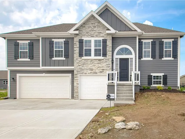 10202 N Quincy Ave, Kansas City, MO 64156