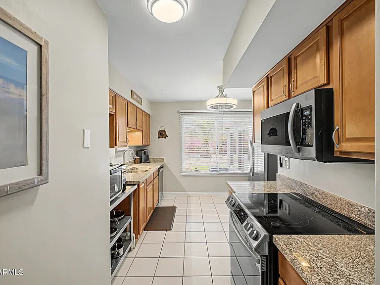 18407 N 132nd Ave — Photo 12