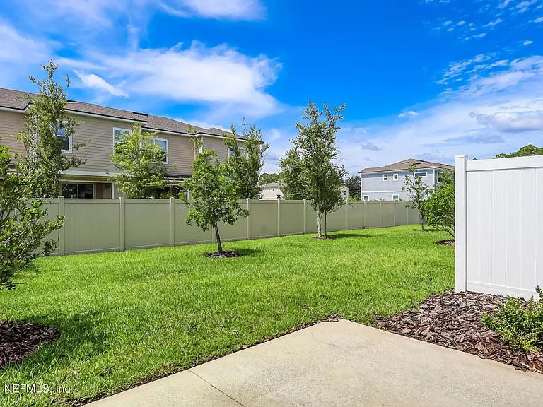 280 Anthony Dr — Photo 35