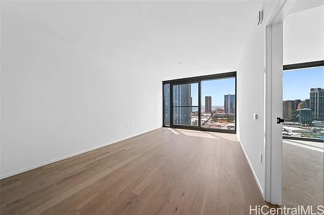 333 Ward Ave #1905 — Photo 9