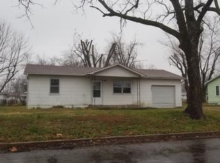 605 S High St, Mountain Grove, MO 65711
