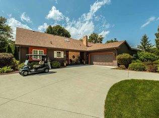 1825 Country Club Rd, Stoughton, WI 53589