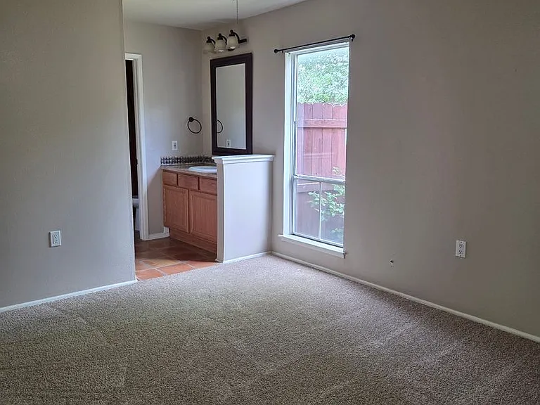 4322 Vespero — Photo 15