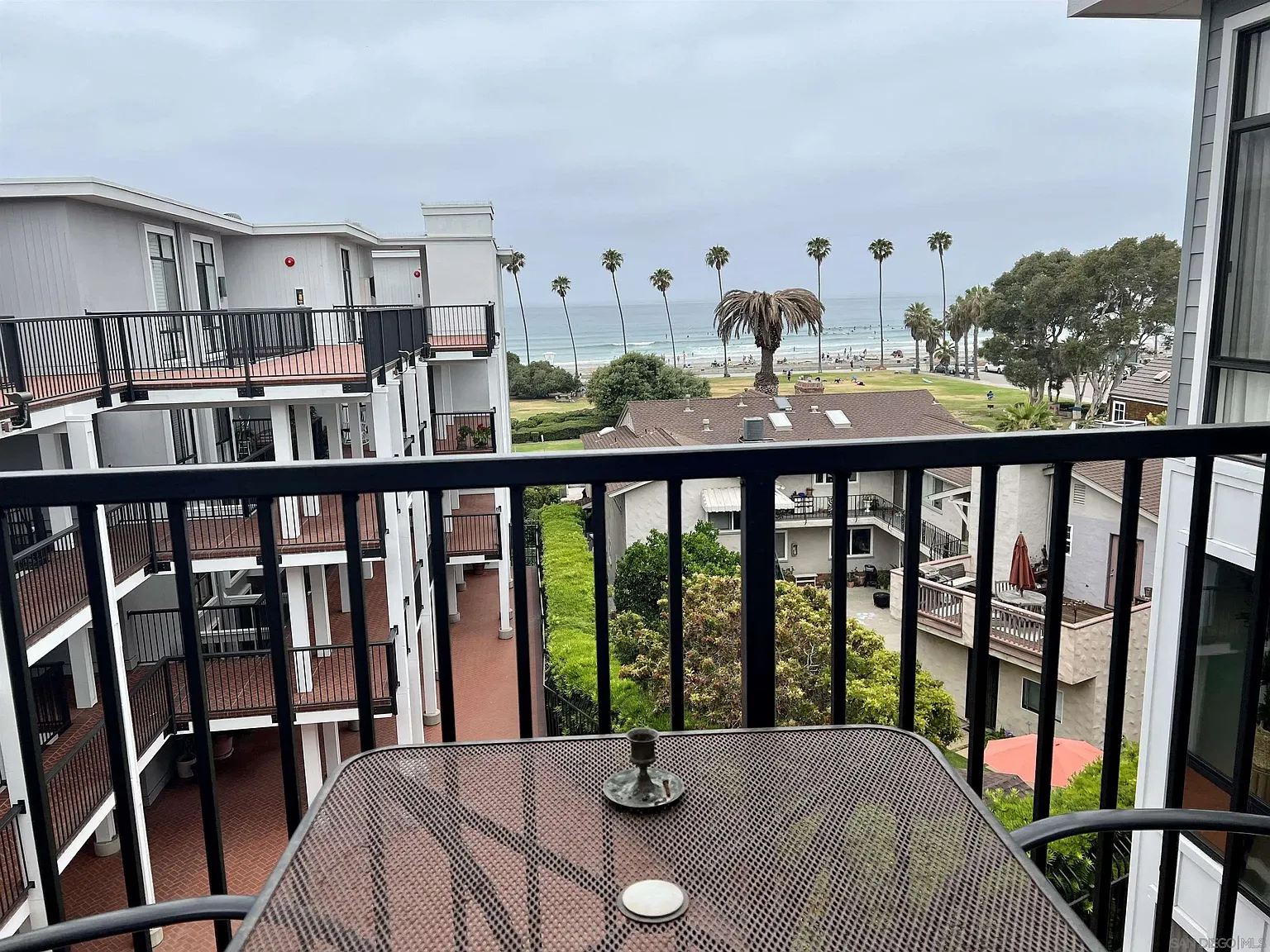 La Jolla Shores Clubdominiums — Photo 1