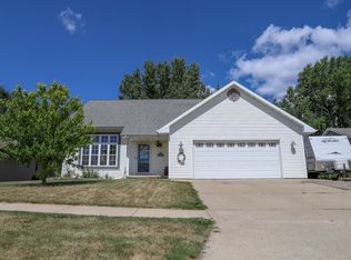 1747 Justin Dr, Omro, WI 54963