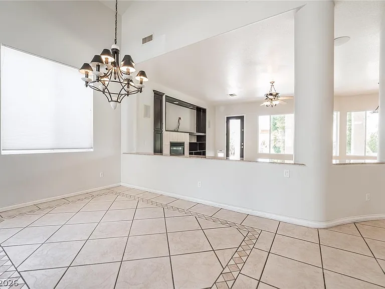 9675 Irvine Bay Ct — Photo 10