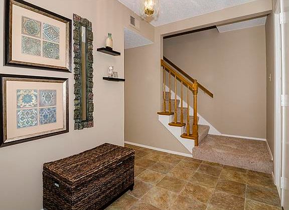3rd image of 930 Forestlac Ct