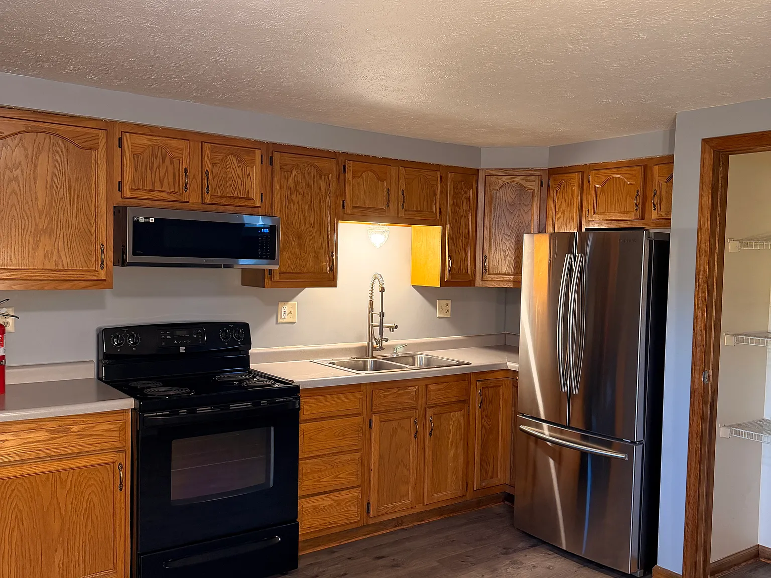 3 bed, 1455 sqft, $1,450 — Photo 3