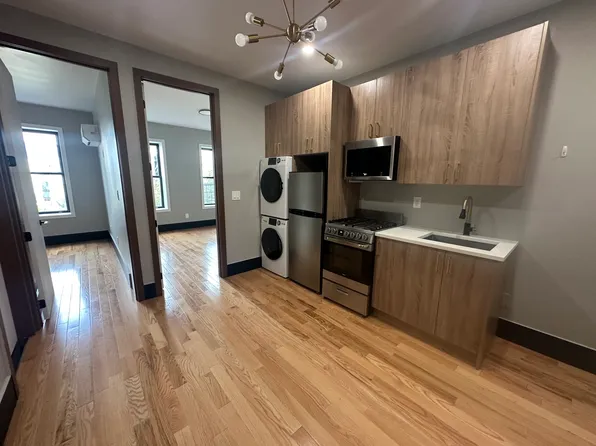 20-22 Reed Street image 1 of 7