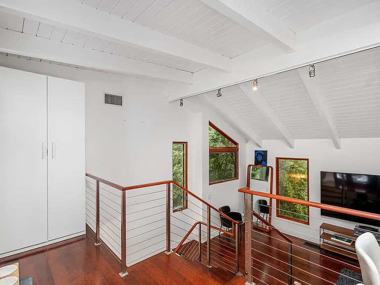 10013 Westwanda Dr — Photo 9