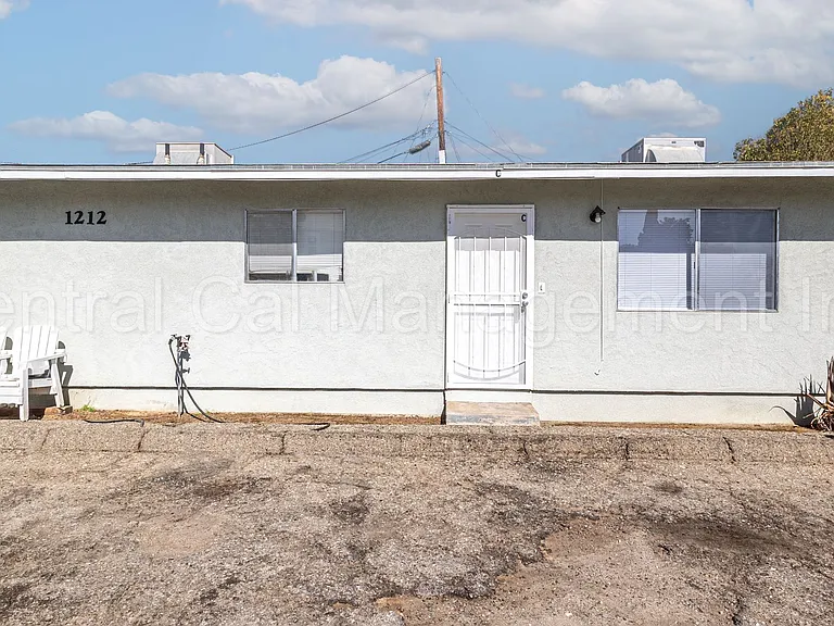 1212 California St — Photo 1