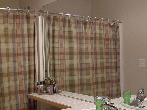 Downstairs Full Bath