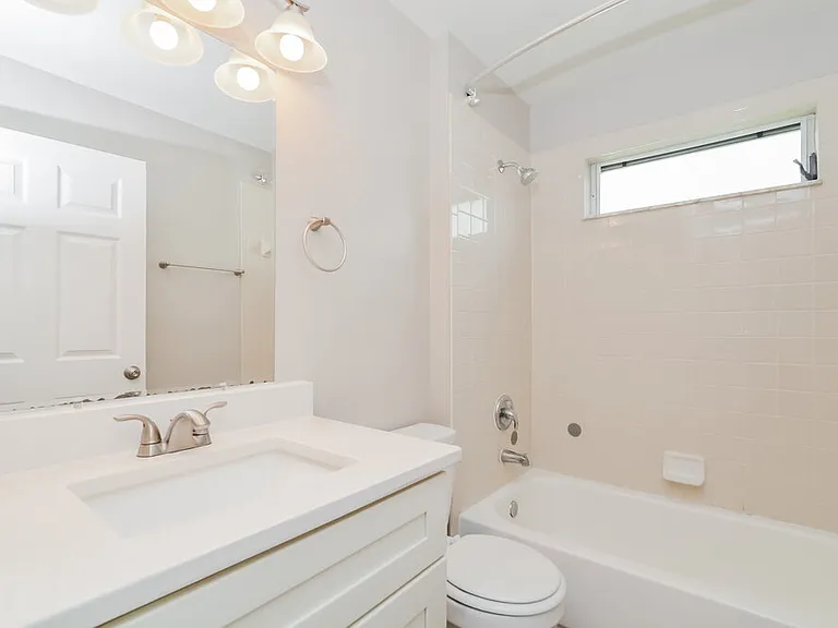 10412 Glassborough Dr — Photo 18