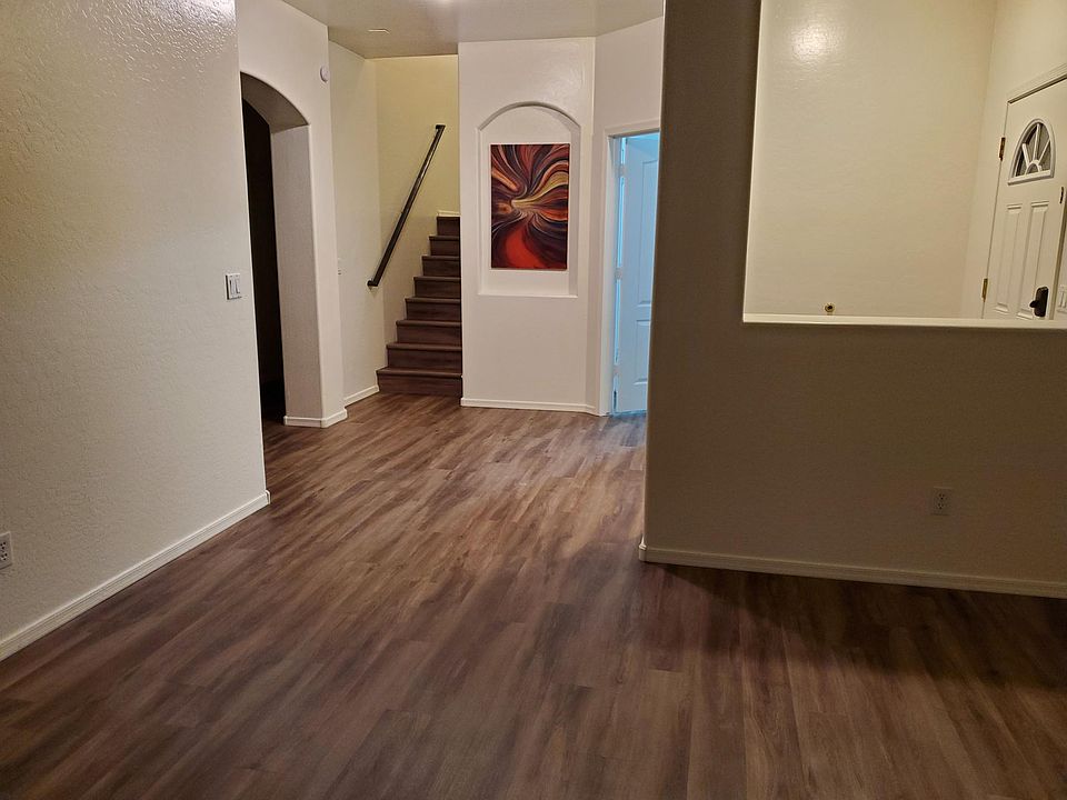 1st image of 14238 N Edgeworth Dr