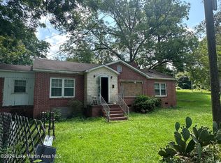 26 Hall St, Alexander City, AL 35010
