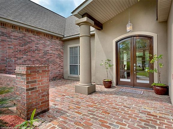 3rd image of 260 Kissena Park Ct