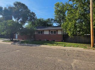 803 E Cedar St, Lamar, CO 81052