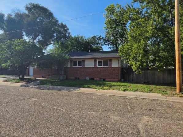 803 E Cedar St, Lamar, CO 81052