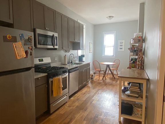 2nd image of 2072 N Campbell Ave #2