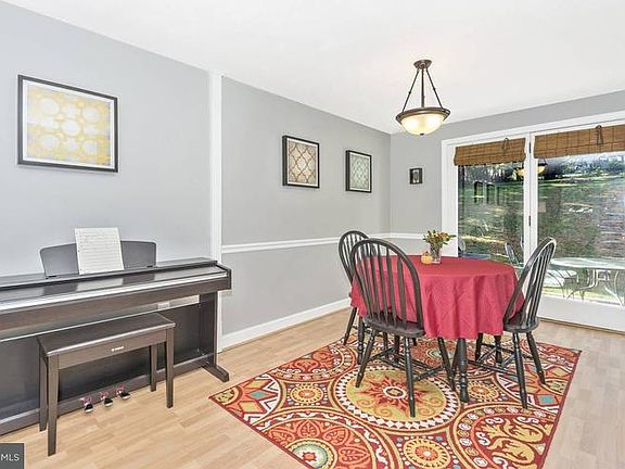 5th image of 4395 Agate Ct