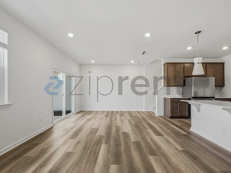 6212 Old Tavern Dr — Photo 7