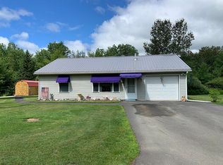 103 Carter Ave, Newport, ME 04953