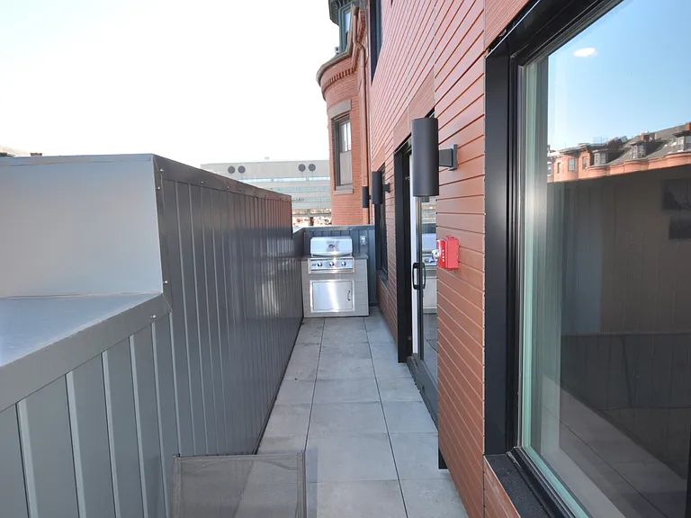 659 Massachusetts Ave #4A — Photo 12