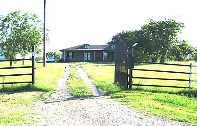 1st image of 3200 Mesquite Dr