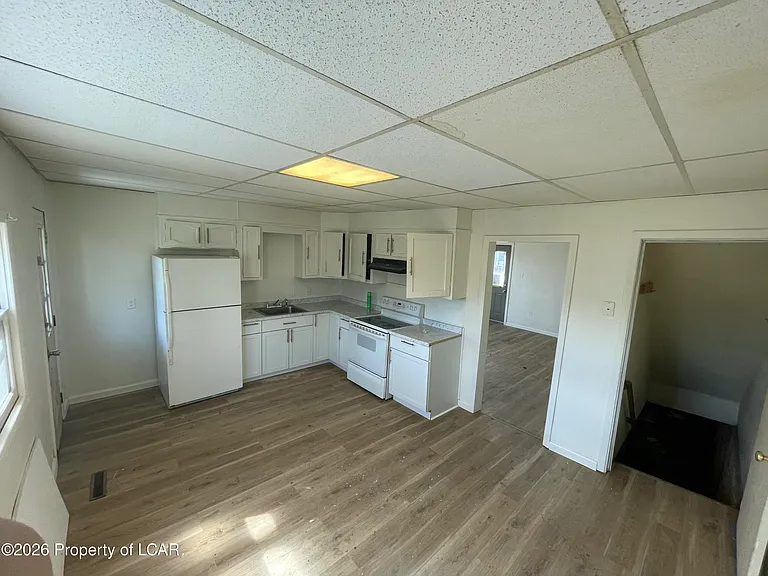 102 Westminster St — Photo 3
