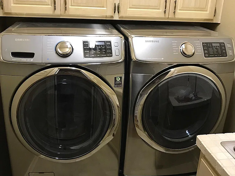 Washer dryer