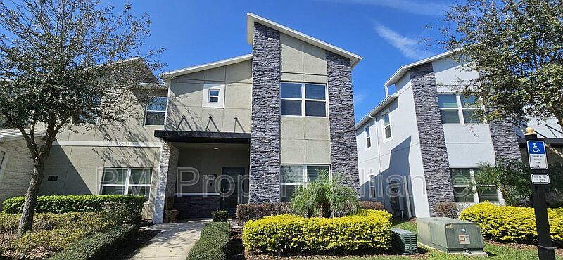 1st image of 700 Pebble Beach Dr