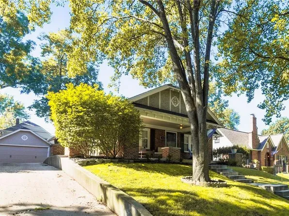 303 E 66th St, Kansas City, MO 64113