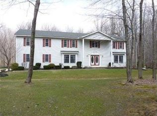 10476 Wilson Mills Rd, Chardon, OH 44024