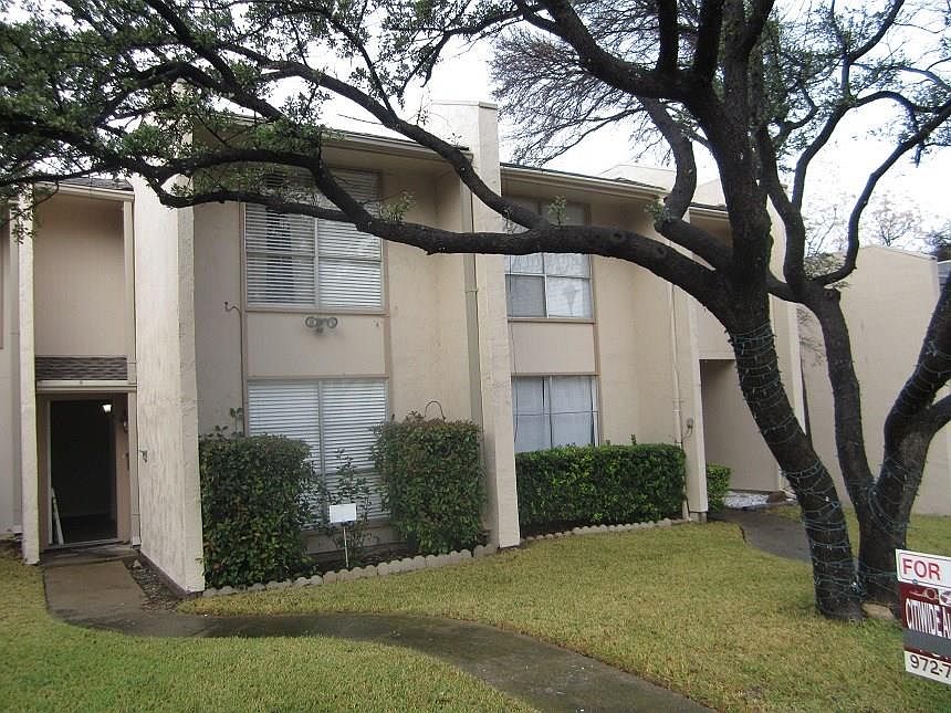 1st image of 329 Arborview Dr