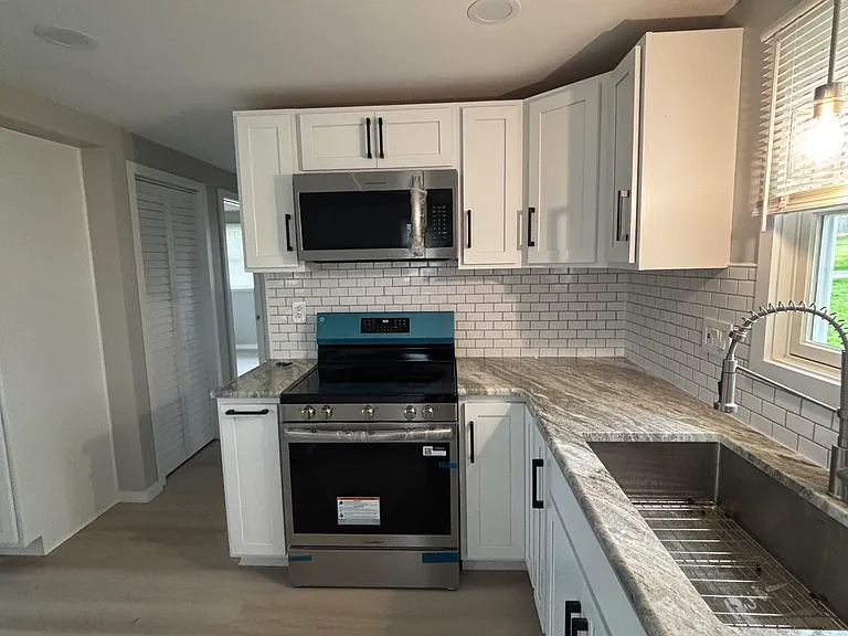 71 N Gravel Pond Rd — Photo 2